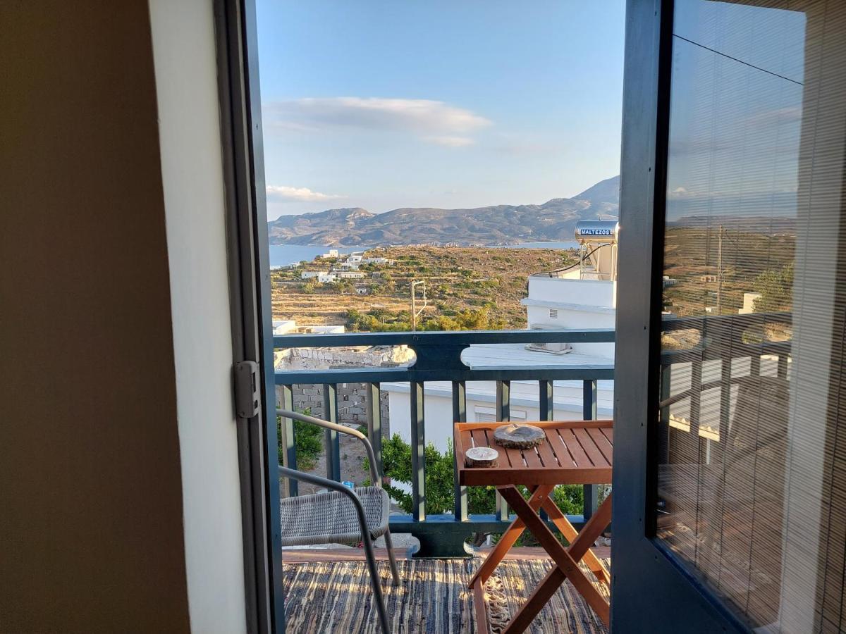View Awakening Appartement Tripití Buitenkant foto